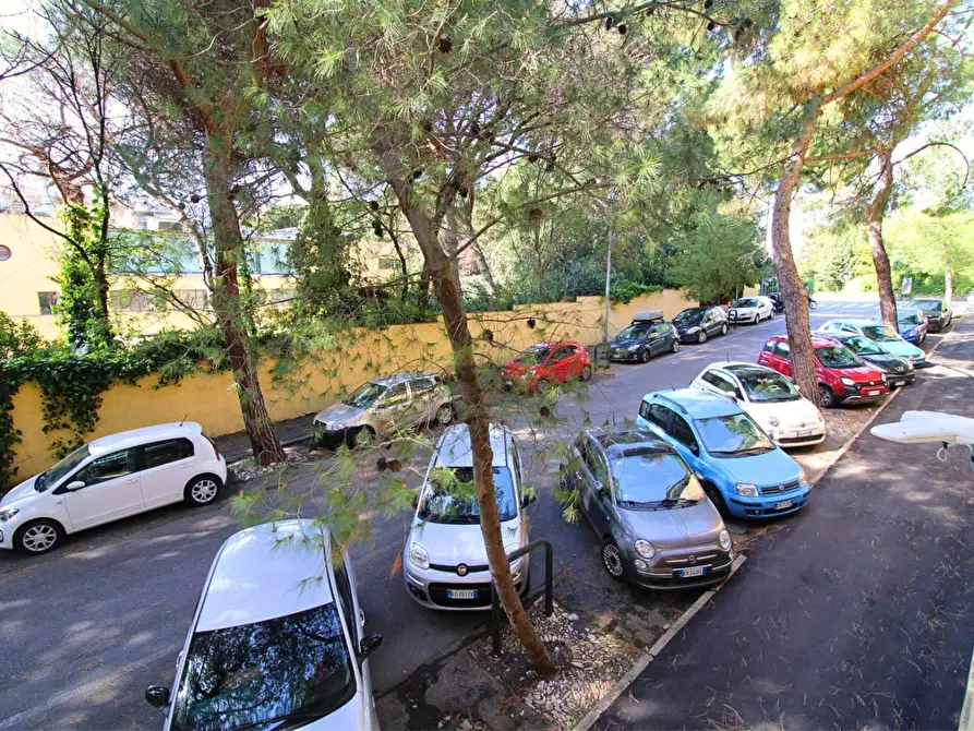 Immagine 1 di Ufficio in affitto  in Via Mario Galli a Genova