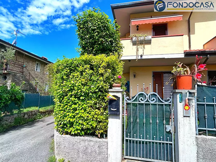 Immagine 23 di Casa bifamiliare in vendita  in Via tavernelle a Montignoso