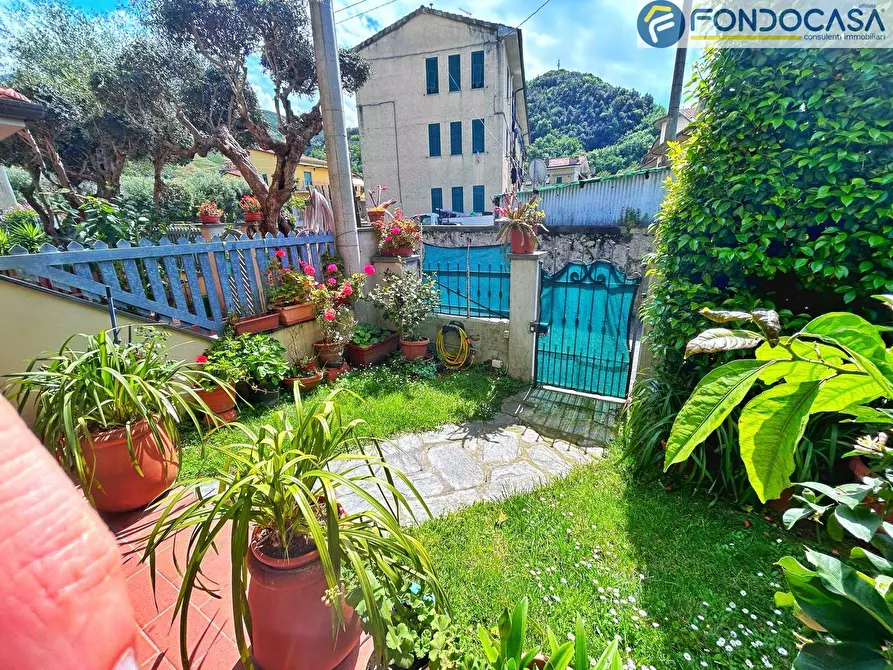 Immagine 22 di Casa bifamiliare in vendita  in Via tavernelle a Montignoso