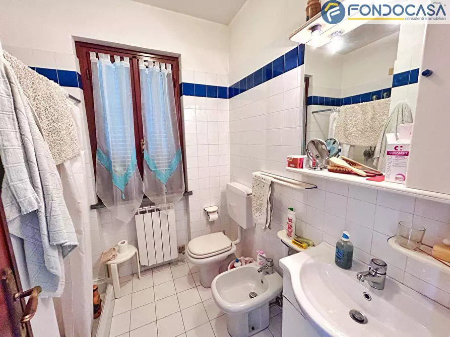 Immagine 15 di Casa bifamiliare in vendita  in Via tavernelle a Montignoso