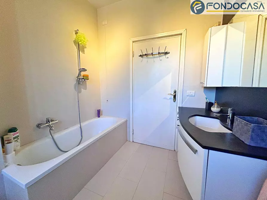 Immagine 21 di Villa in vendita  in Franchetti a Pietrasanta