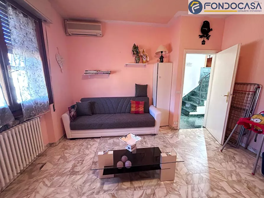 Immagine 14 di Villa in vendita  in Franchetti a Pietrasanta