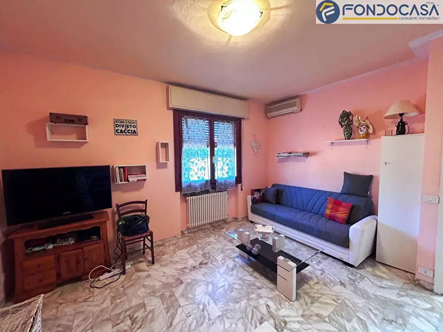 Immagine 15 di Villa in vendita  in Franchetti a Pietrasanta