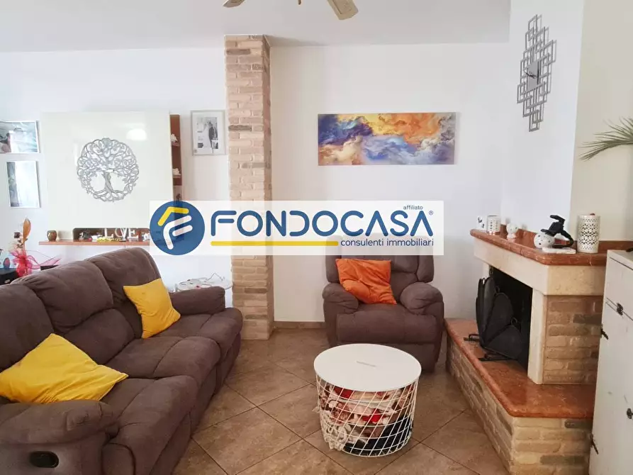 Immagine 8 di Casa semindipendente in vendita  in via marchese di bugnano a San Vito Dei Normanni