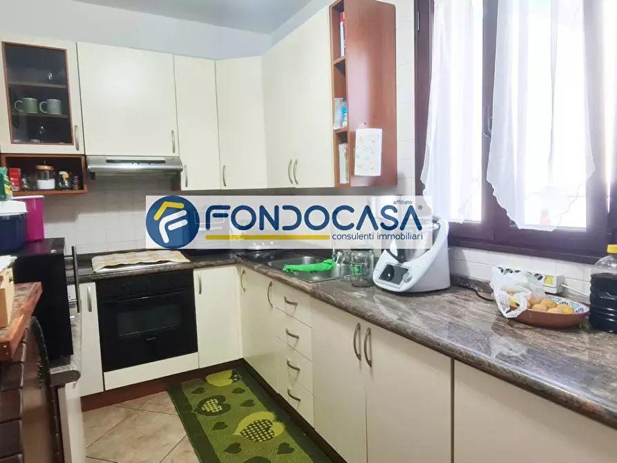 Immagine 14 di Casa semindipendente in vendita  in via marchese di bugnano a San Vito Dei Normanni