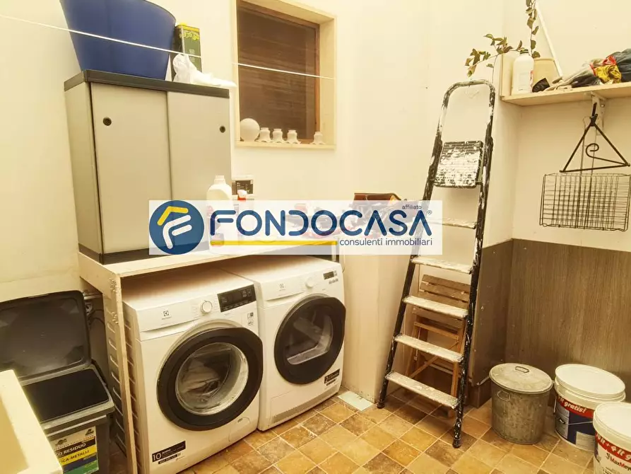 Immagine 18 di Casa semindipendente in vendita  in via marchese di bugnano a San Vito Dei Normanni