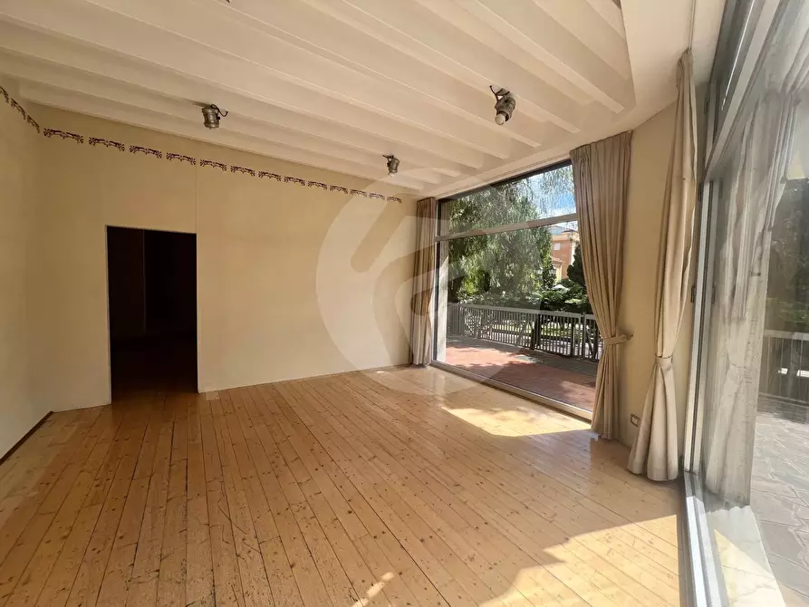 Immagine 6 di Attività commerciale in vendita  a Alassio