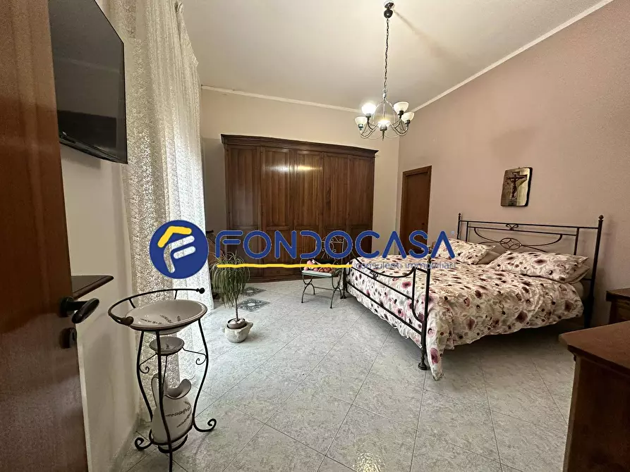 Immagine 7 di Casa semindipendente in vendita  in via camposcino a Giugliano In Campania