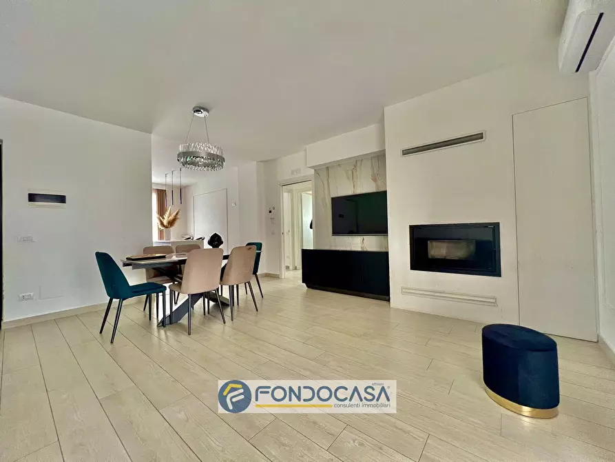 Immagine 1 di Appartamento in vendita  in MASSIMO D'ANTONA a Lusciano
