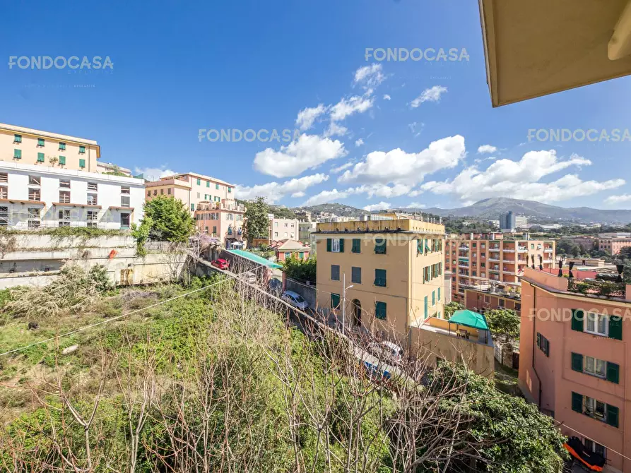 Immagine 24 di Appartamento in vendita  in Via Marina Di Robilant a Genova