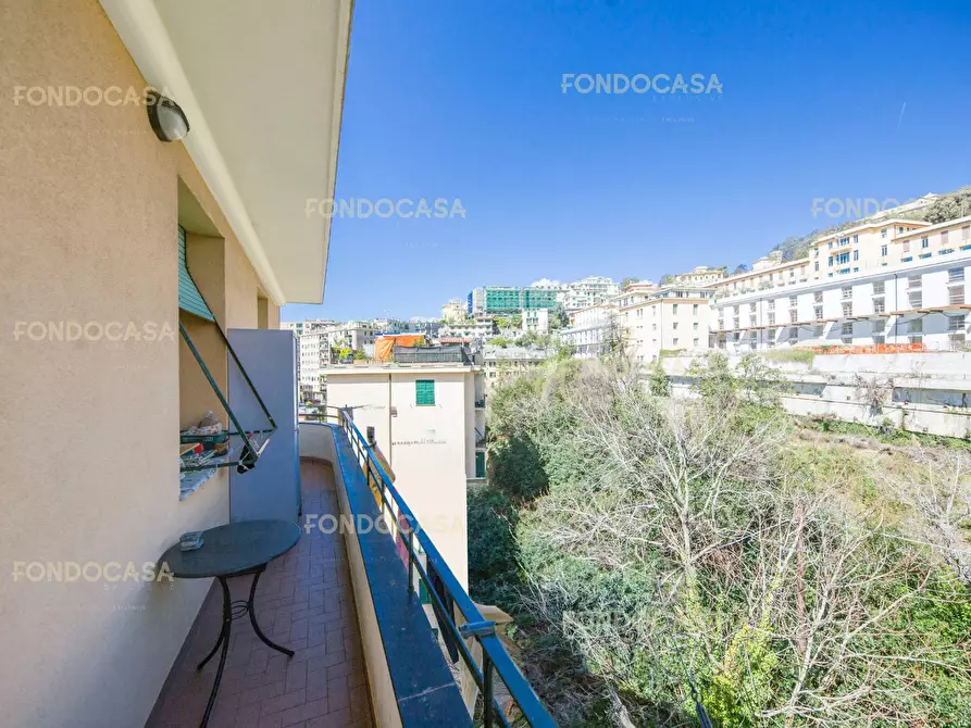 Immagine 25 di Appartamento in vendita  in Via Marina Di Robilant a Genova