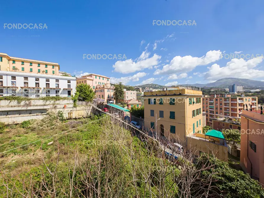 Immagine 27 di Appartamento in vendita  in Via Marina Di Robilant a Genova