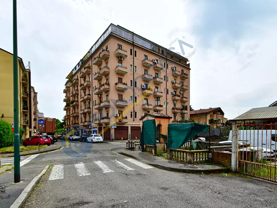 Immagine 8 di Appartamento in vendita  in VIA BOLZANO a Cologno Monzese