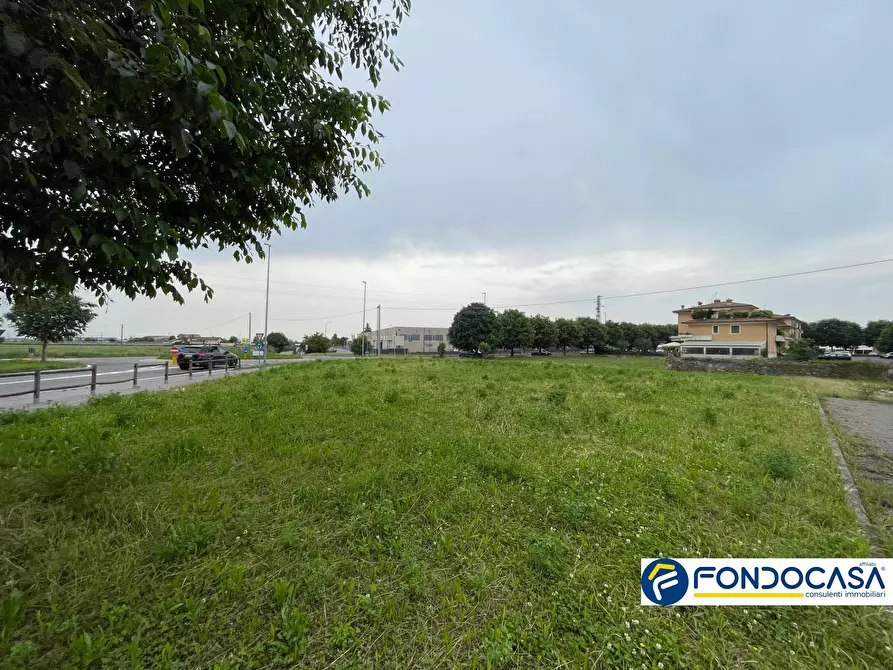 Immagine 9 di Terreno residenziale in vendita  a Rovato
