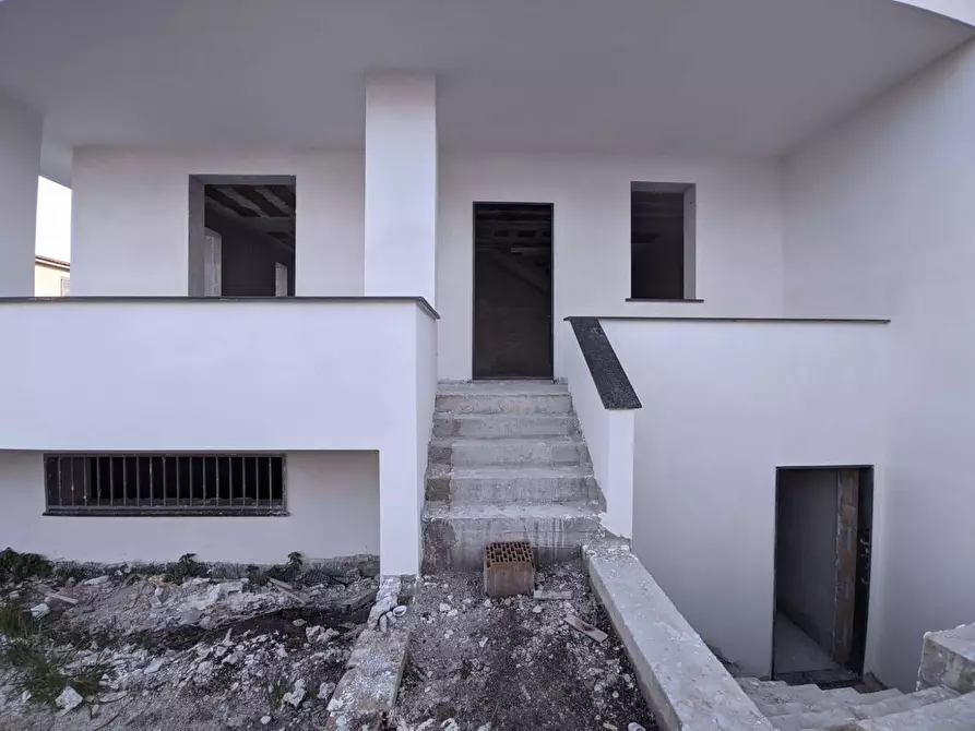 Immagine 5 di Villa in vendita  a Brusciano