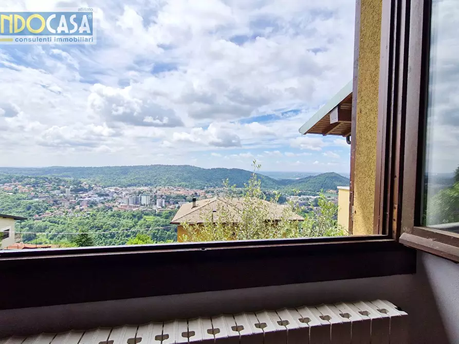 Immagine 21 di Villa in vendita  in via golgi a Tavernerio