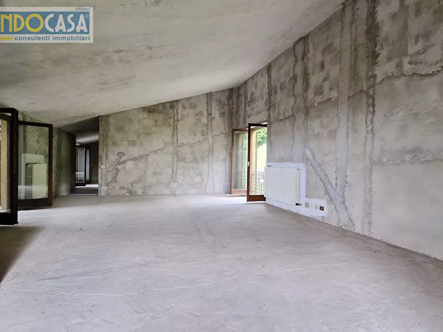 Immagine 22 di Villa in vendita  in via golgi a Tavernerio