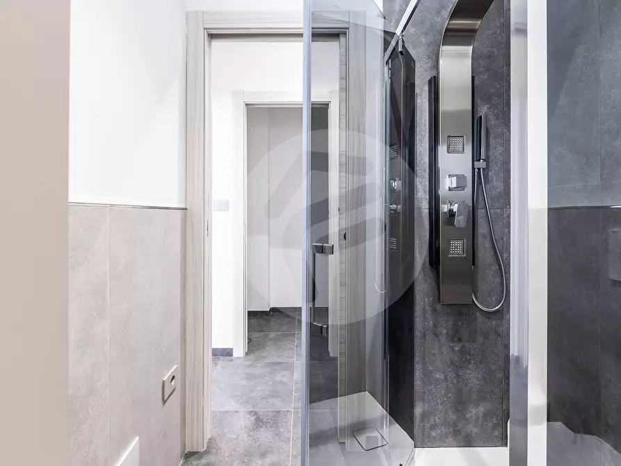 Immagine 16 di Appartamento in vendita  a Alassio