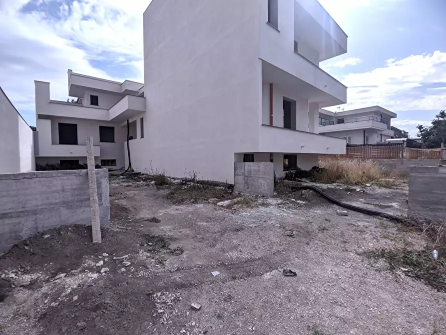 Immagine 11 di Villa in vendita  a Brusciano