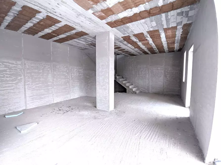 Immagine 18 di Villa in vendita  a Brusciano