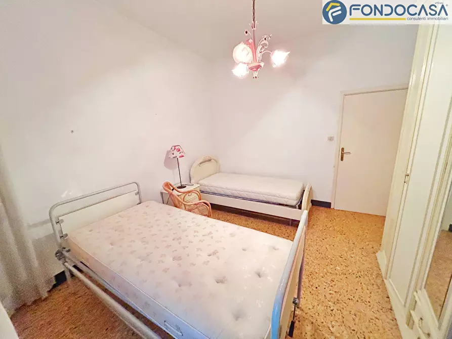 Immagine 12 di Villa in vendita  in via risciolo a Pietrasanta