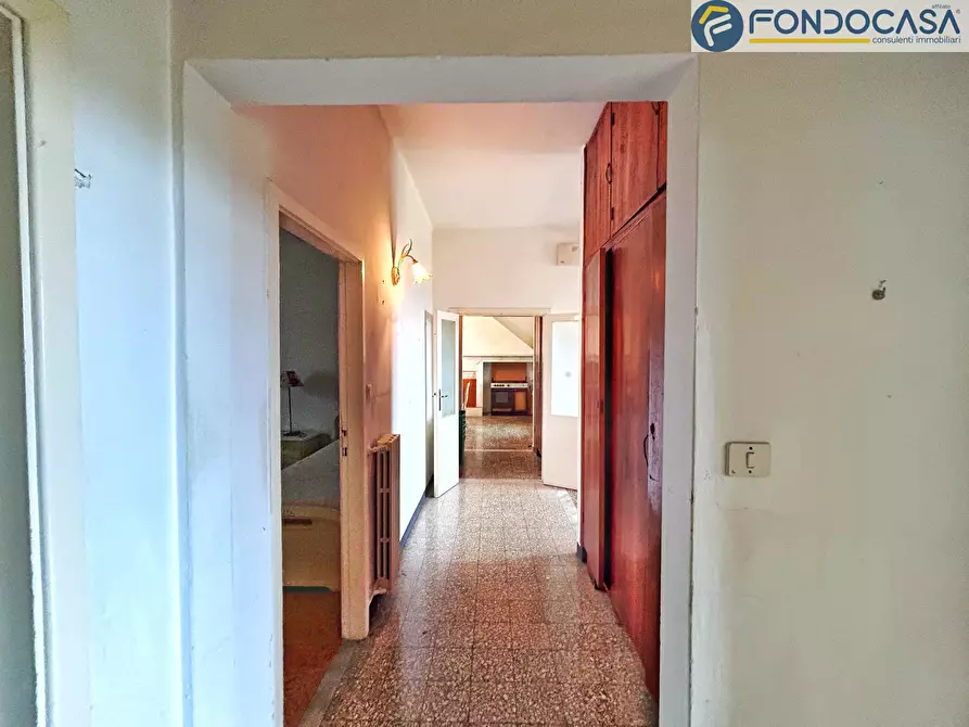 Immagine 13 di Villa in vendita  in via risciolo a Pietrasanta