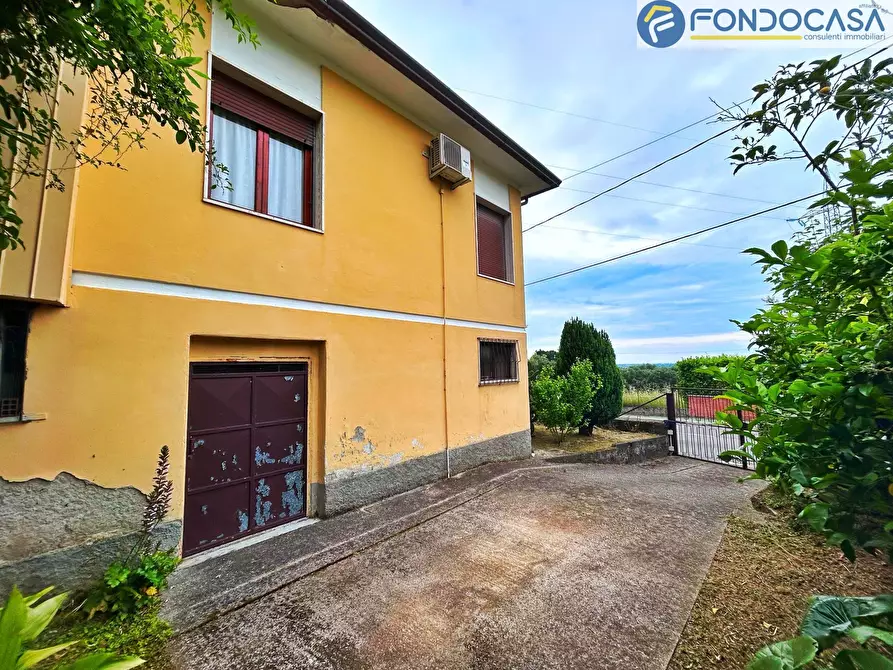 Immagine 27 di Villa in vendita  in via risciolo a Pietrasanta