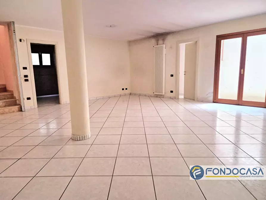 Immagine 29 di Casa bifamiliare in vendita  in via Colli storici a Desenzano Del Garda