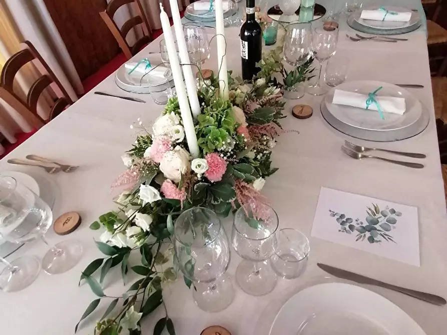 Immagine 25 di Azienda agricola in vendita  in località mombarone a Asti