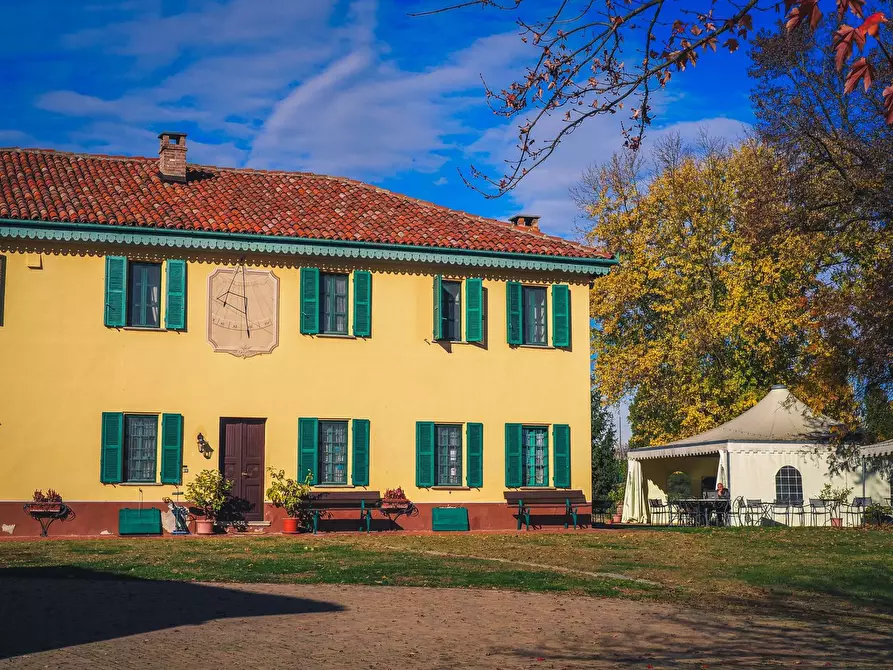 Immagine 1 di Azienda agricola in vendita  in località mombarone a Asti