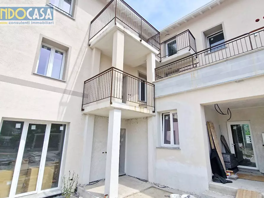 Immagine 10 di Appartamento in vendita  in via donatori del sangue a Como