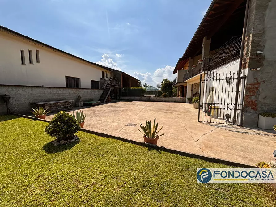 Immagine 5 di Rustico / casale in vendita  a Pontoglio