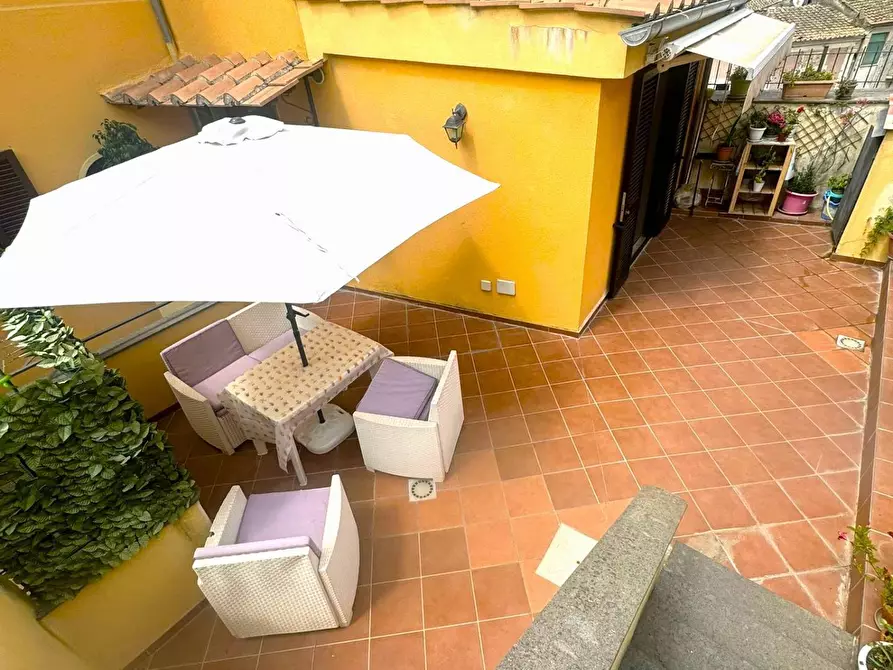Immagine 1 di Casa semindipendente in vendita  in Via carbonari a Pellezzano