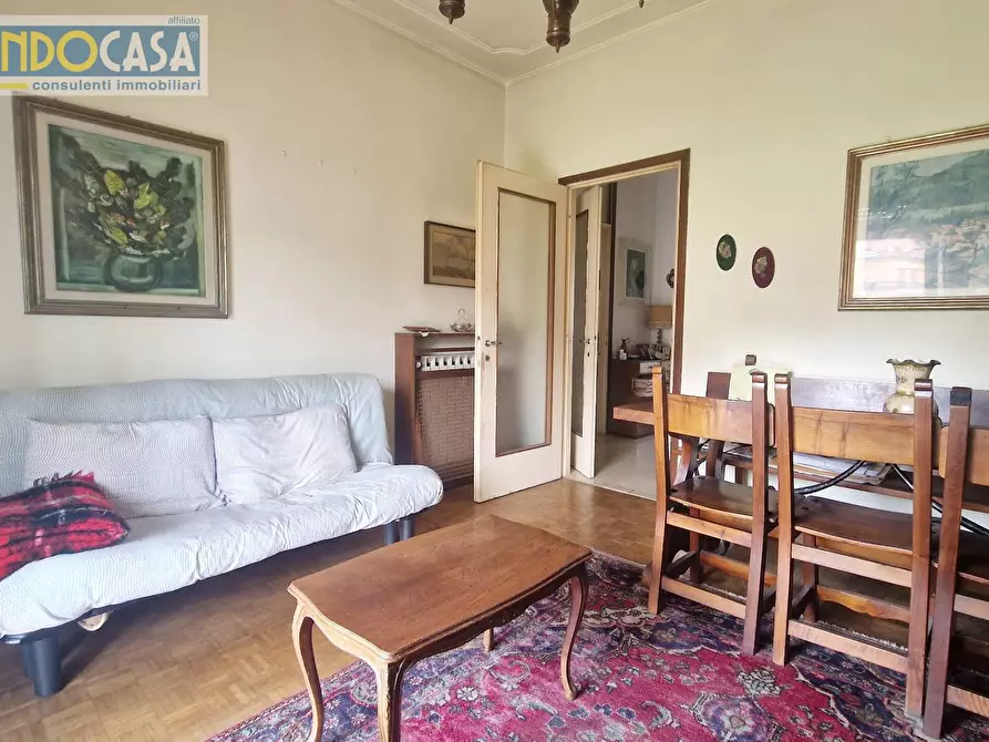 Immagine 5 di Appartamento in vendita  in VIA MUGGIO a Como