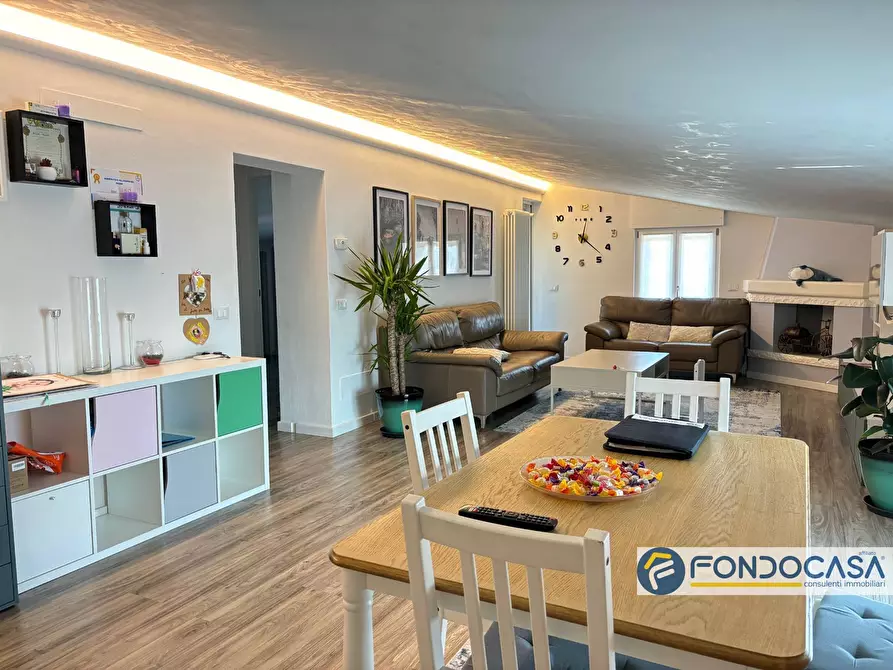 Immagine 2 di Appartamento in vendita  in via Gazzo a Castelli Calepio