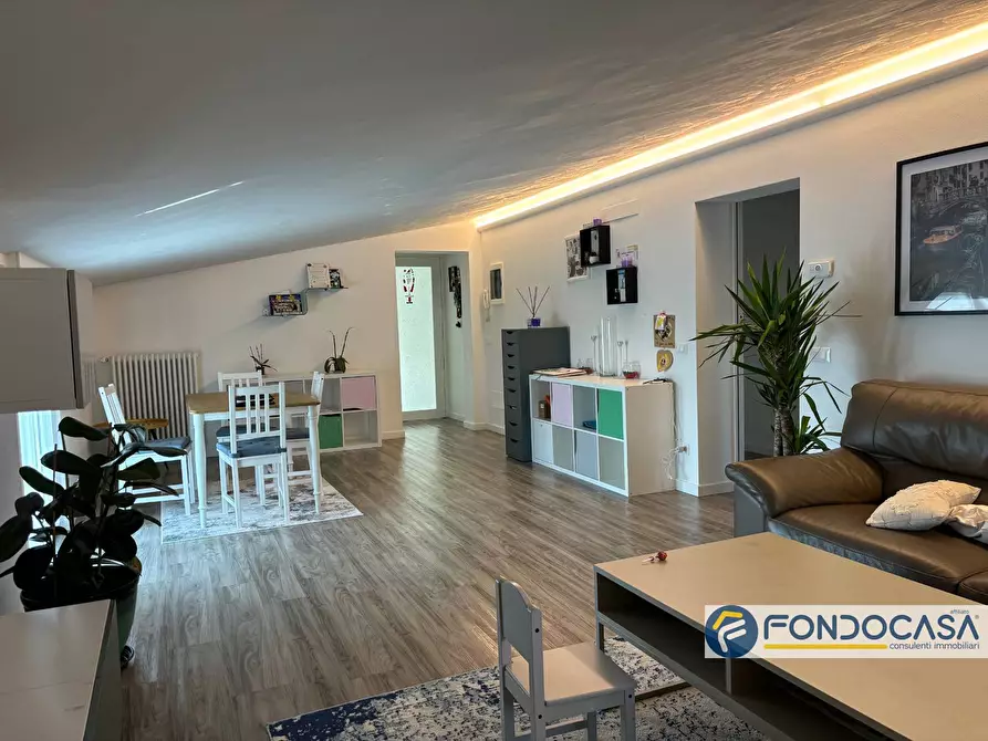 Immagine 7 di Appartamento in vendita  in via Gazzo a Castelli Calepio