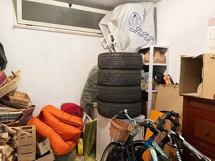 Immagine 25 di Appartamento in vendita  in Via Genova a Lequile