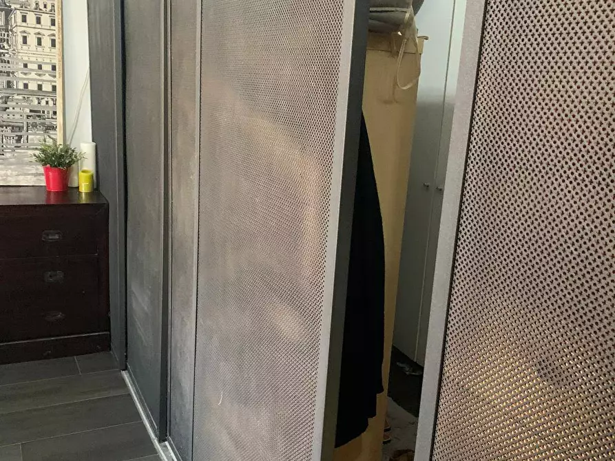 Immagine 10 di Appartamento in vendita  in via iannuzzi a Salerno