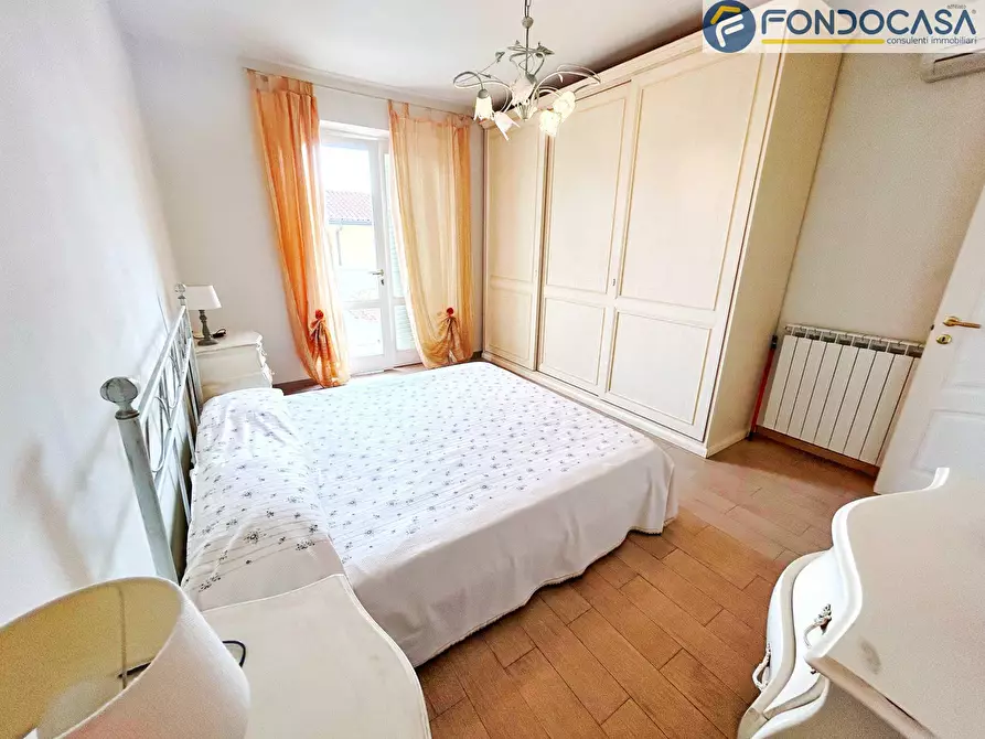 Immagine 18 di Villa in vendita  in via montanara a Pietrasanta