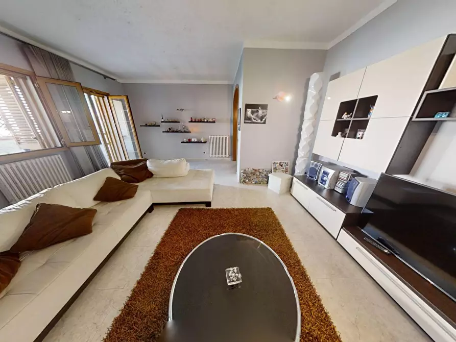 Immagine 3 di Casa indipendente in vendita  in Via Carlo Alberto Dalla Chiesa a Surbo