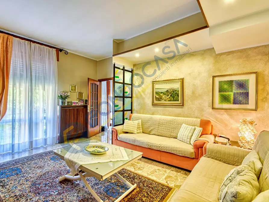 Immagine 20 di Villa in vendita  in VIA XXV APRILE a Limbiate