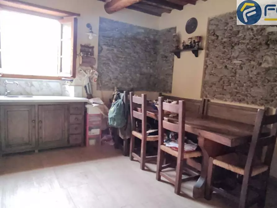 Immagine 9 di Casa indipendente in vendita  in via frasso a Seravezza