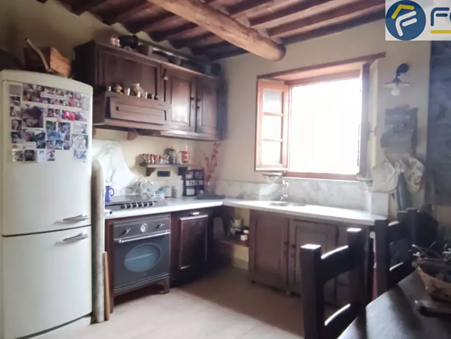 Immagine 11 di Casa indipendente in vendita  in via frasso a Seravezza