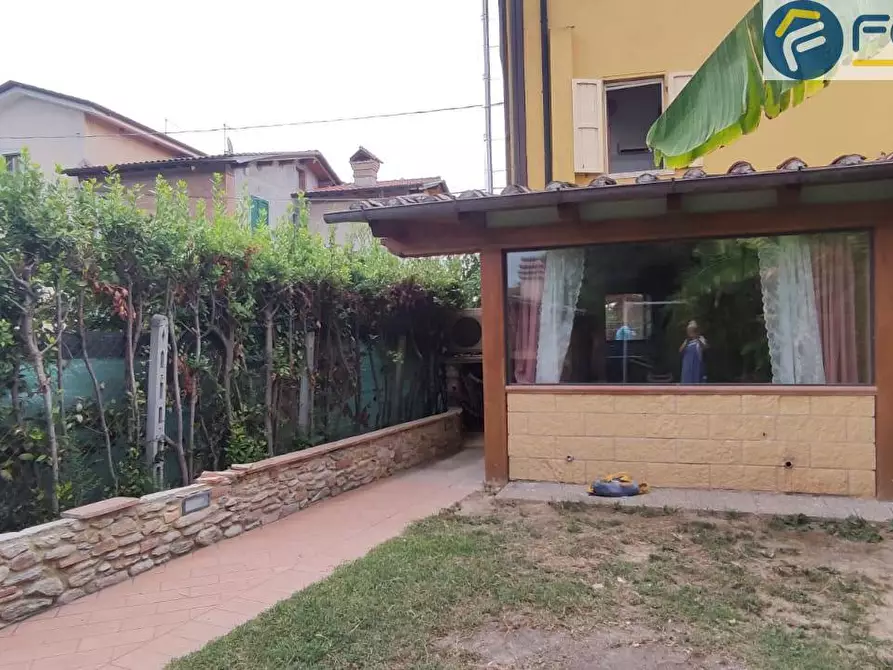 Immagine 6 di Casa indipendente in vendita  in via frasso a Seravezza