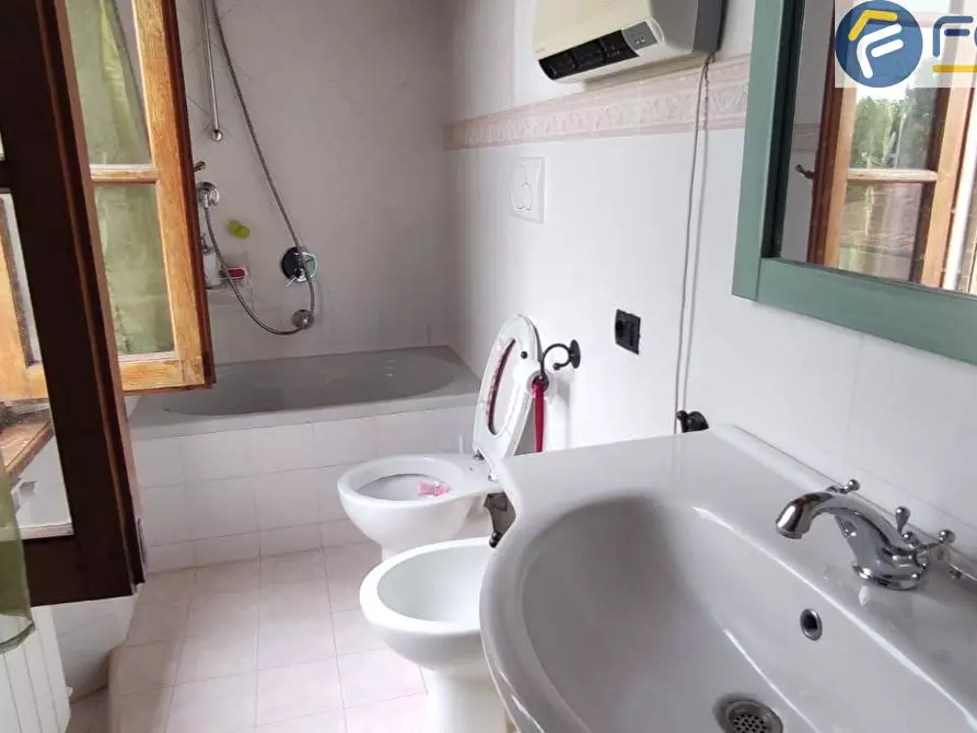 Immagine 17 di Casa indipendente in vendita  in via frasso a Seravezza