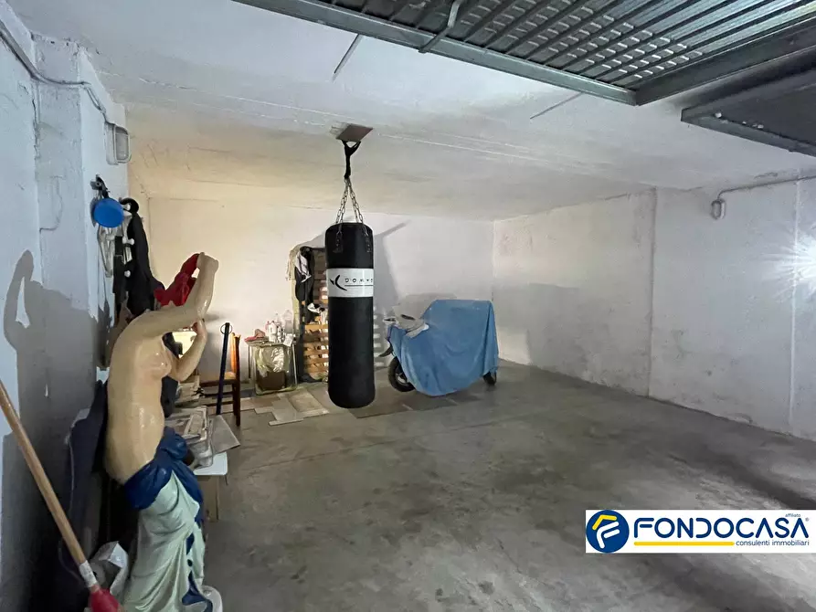 Immagine 9 di Box auto in vendita  a Capriolo