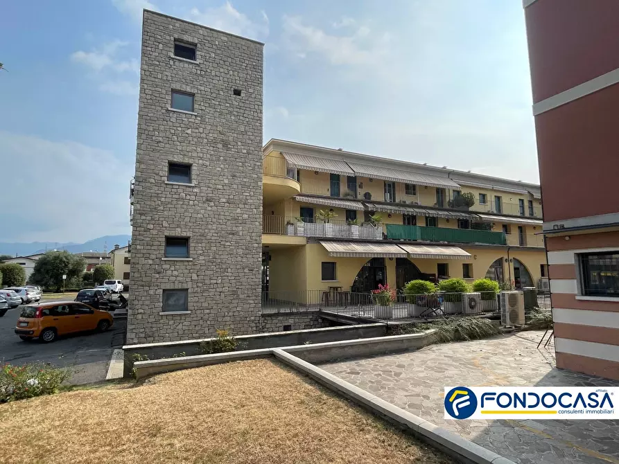 Immagine 2 di Box auto in vendita  a Capriolo