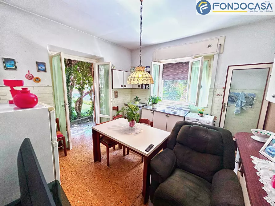 Immagine 7 di Villa in vendita  in via della quercia a Pietrasanta