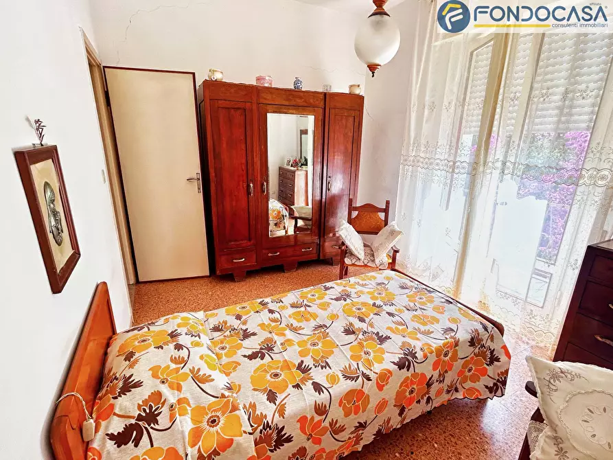 Immagine 21 di Villa in vendita  in via della quercia a Pietrasanta