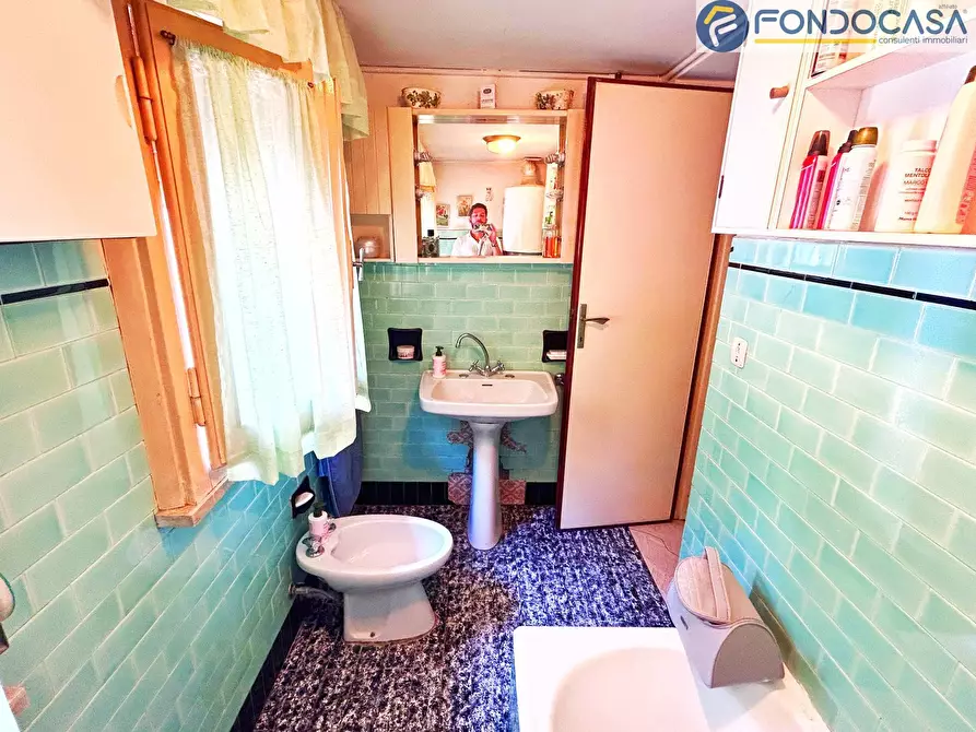 Immagine 27 di Villa in vendita  in via della quercia a Pietrasanta